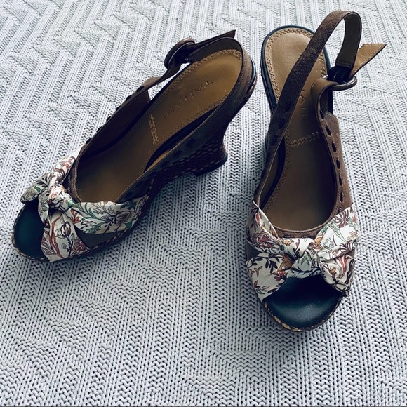 Tahari Shoes - Tahari brown leather and fabric peep toe wedges